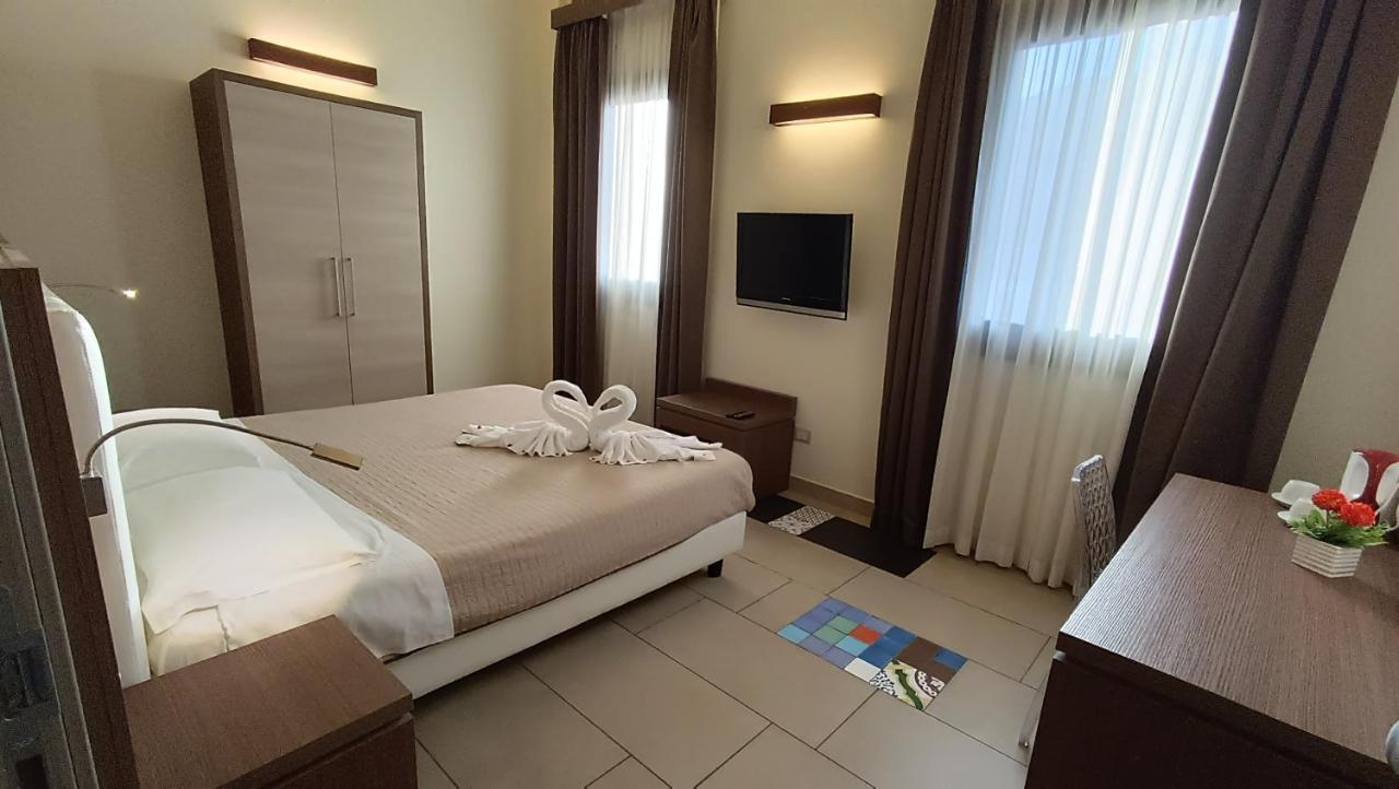 Hotel Don Giovanni Avola Buitenkant foto
