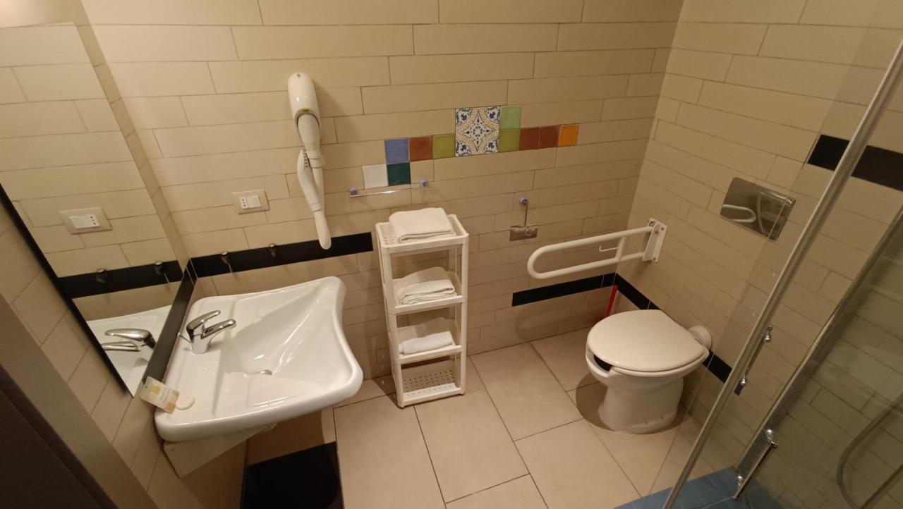Hotel Don Giovanni Avola Buitenkant foto