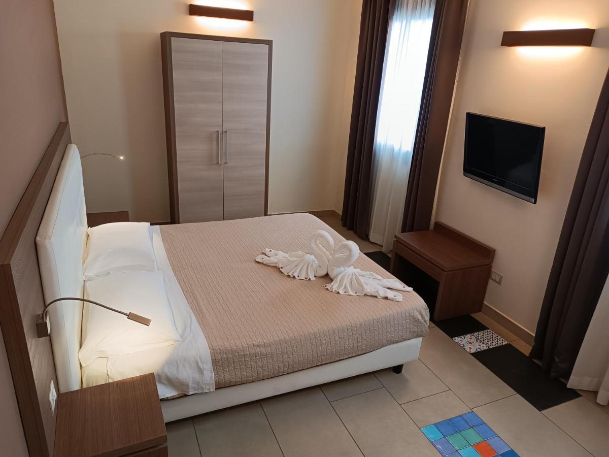 Hotel Don Giovanni Avola Buitenkant foto